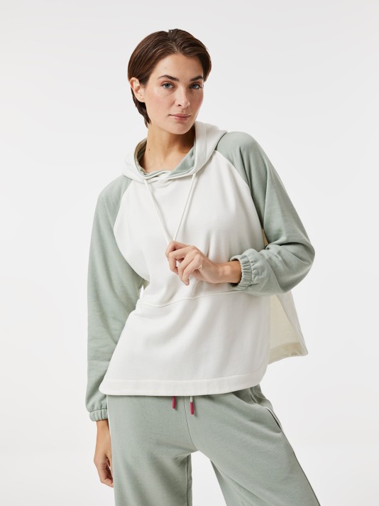 Sweatshirt com capuz