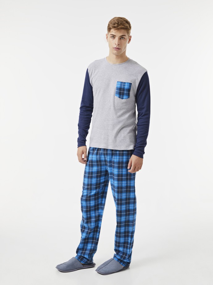 Pijama com bolso Pijama com bolso