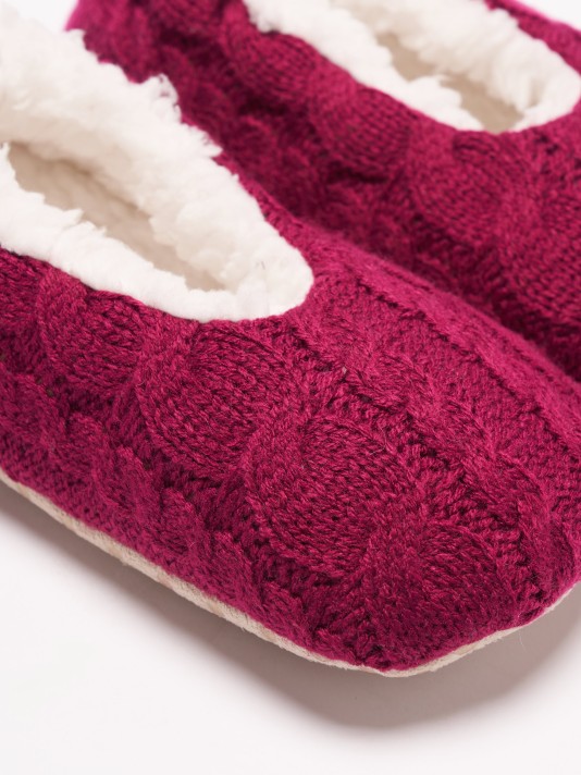 Pantufas efeito entrançado Pantufas efeito entrançado