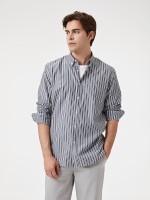 Camisa com riscas