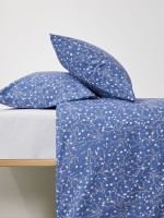 Capa edredo casal com padro floral