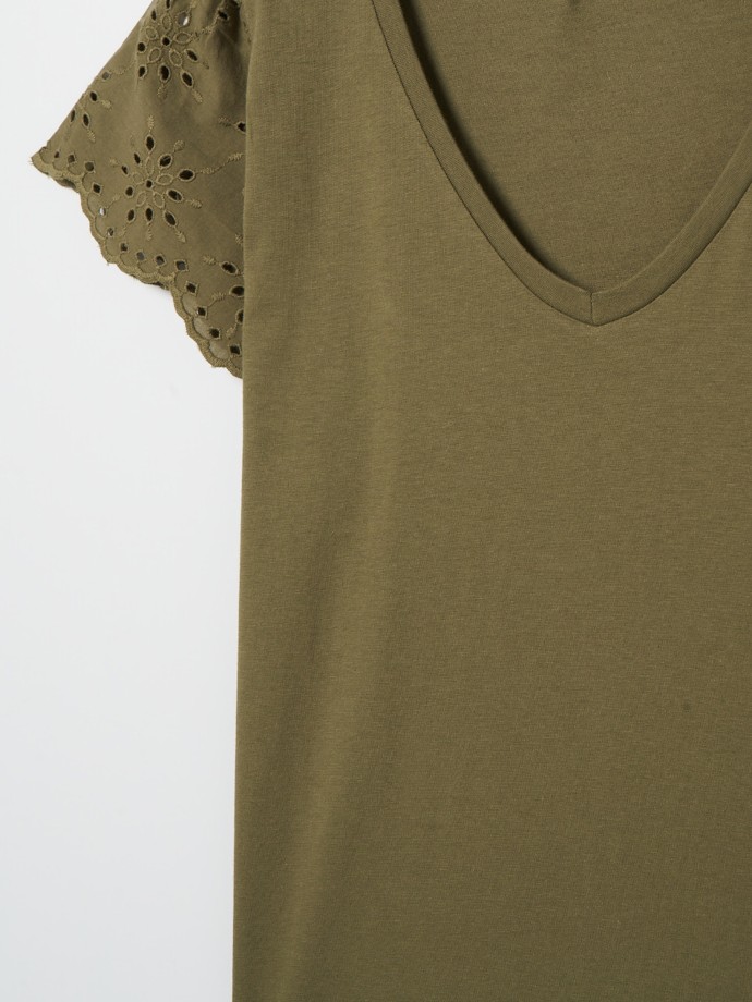 T-Shirt de bordado ingls