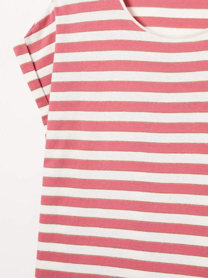 T-shirt com riscas