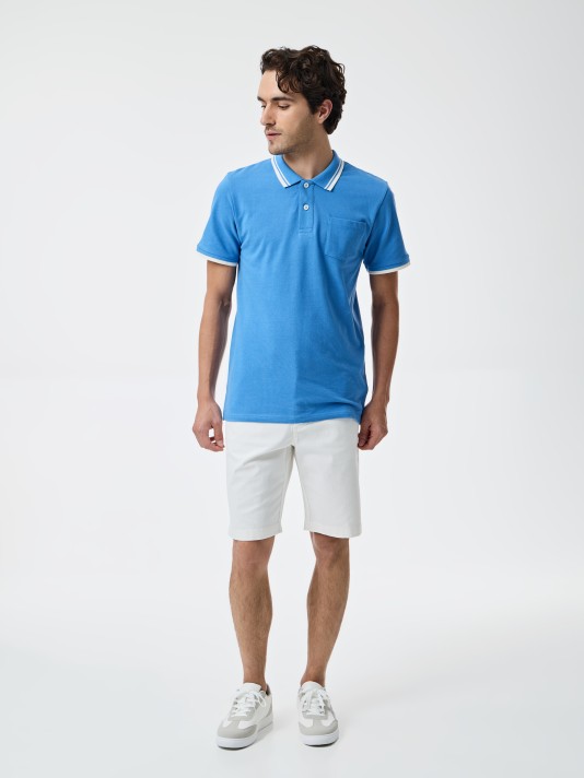 Polo com gola detalhada Polo com gola detalhada