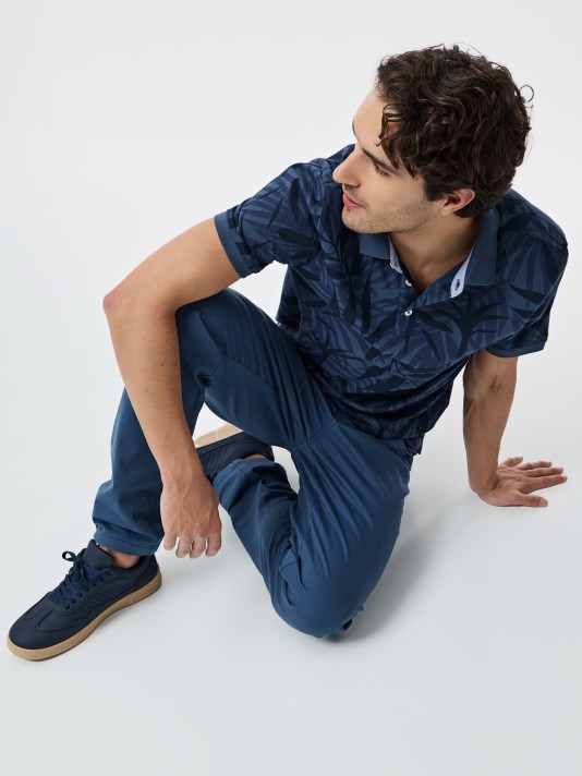 Calças em sarja Calças em sarja