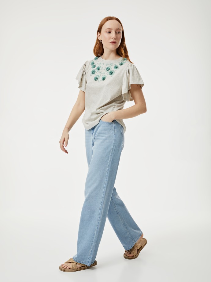 T-shirt com flores