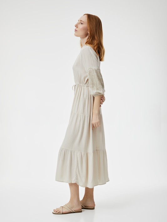 Vestido midi Vestido midi