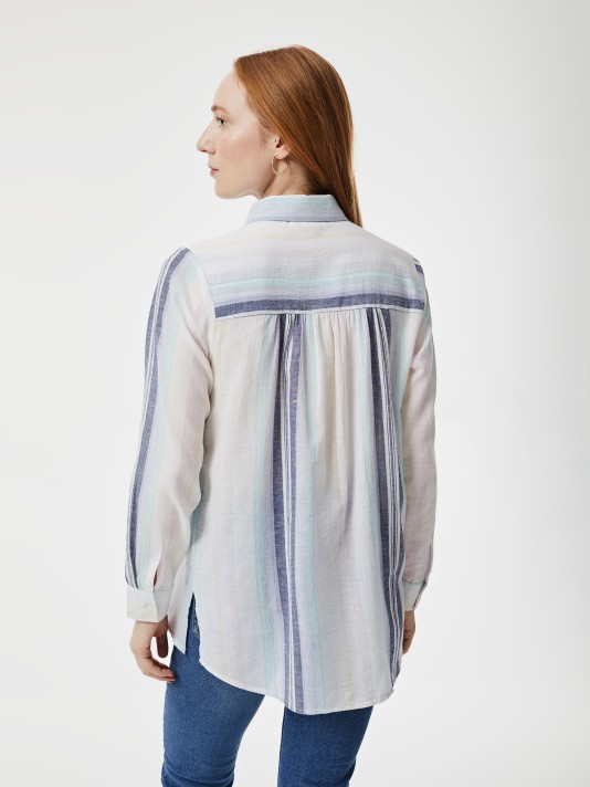 Camisa com riscas Camisa com riscas