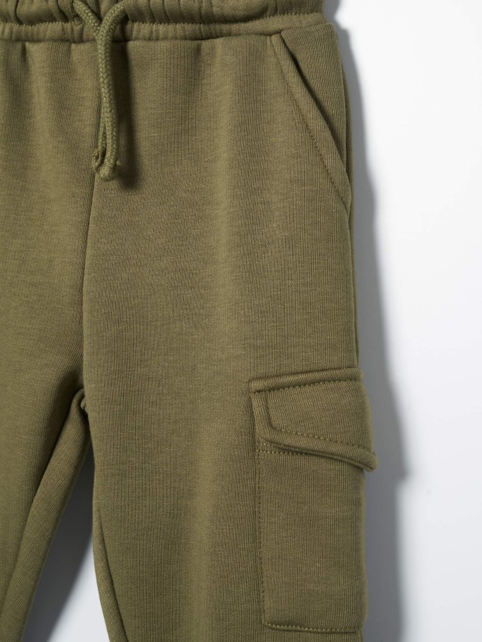 Calas jogger com bolsos cargo