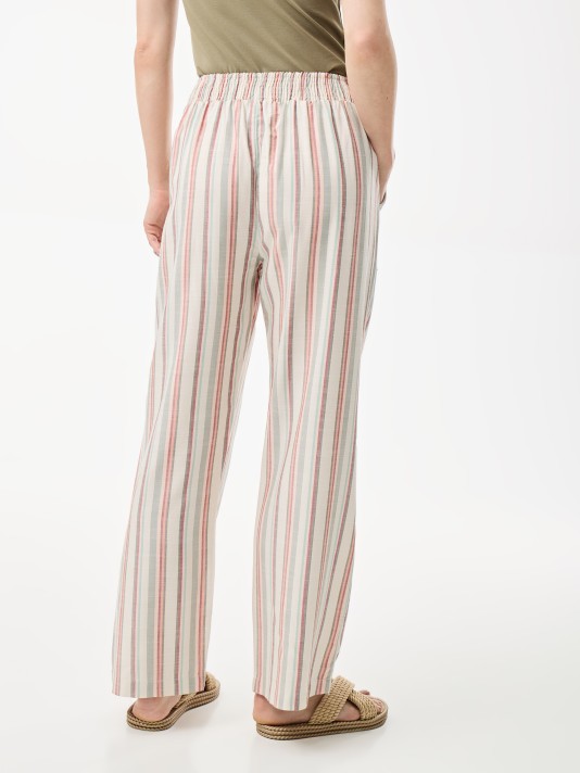Calças com riscas Calças com riscas