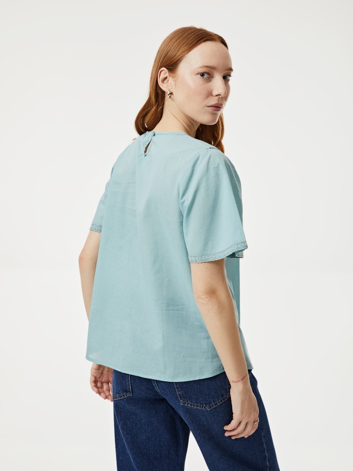 Blusa bordada