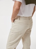 Cala Chino Casual