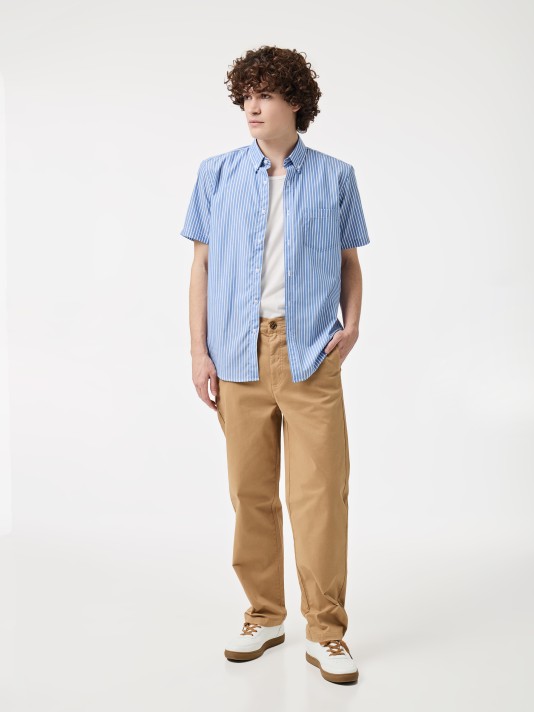 Camisa com riscas Camisa com riscas