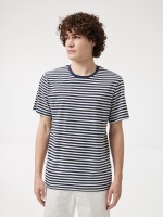 T-shirt com Padro 