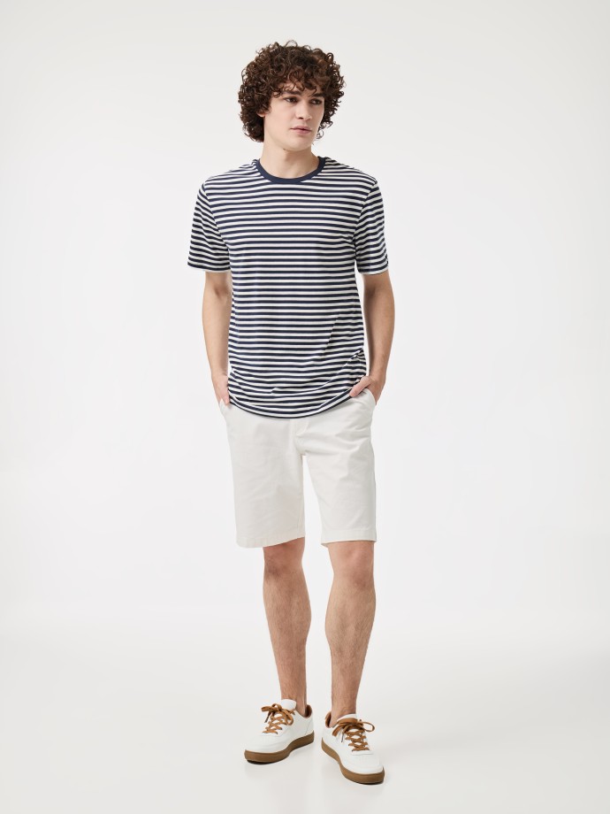 T-shirt com Padro 