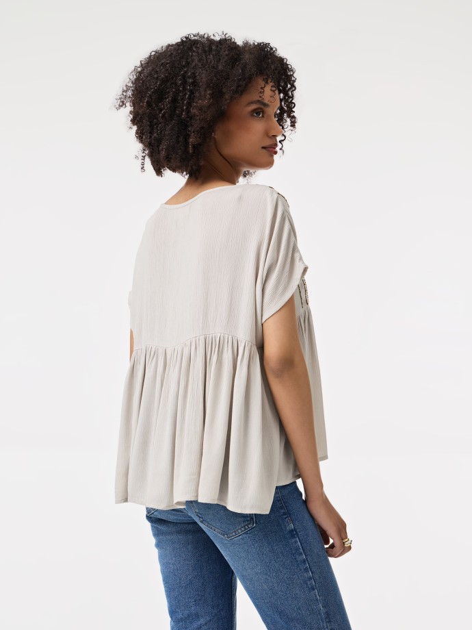 Blusa com Bordado