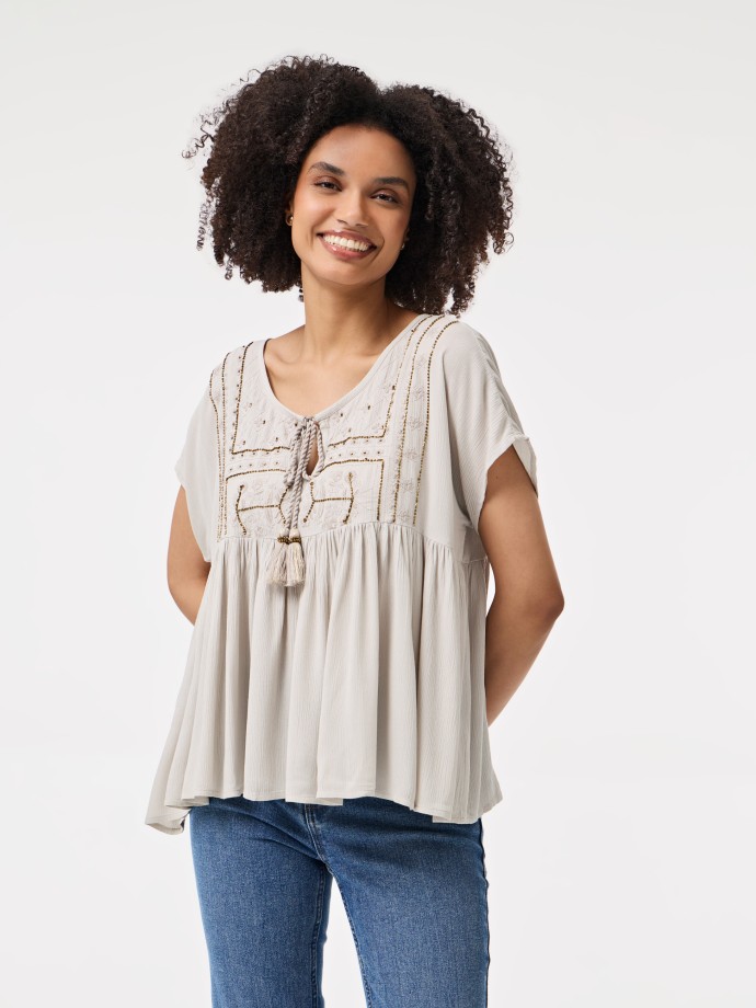 Blusa com Bordado