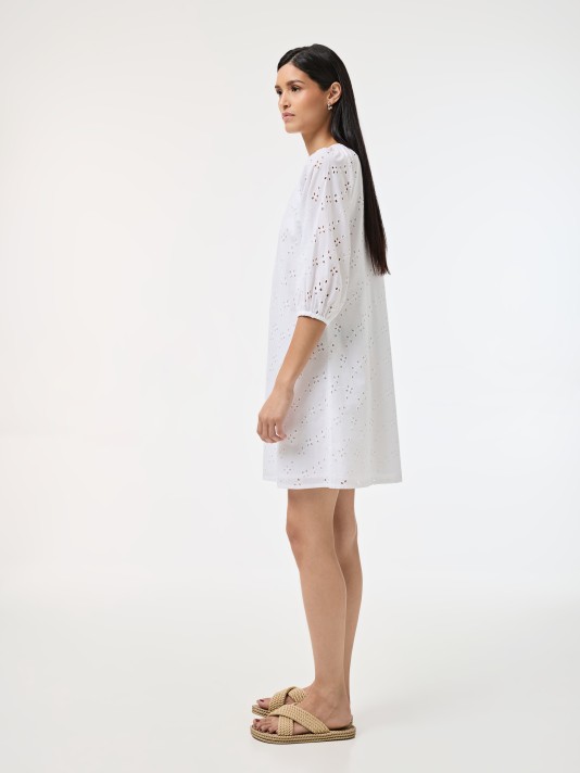 Vestido curto bordado Vestido curto bordado