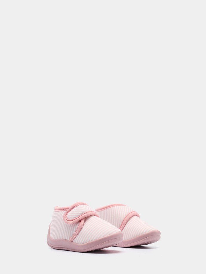 Pantufas com pelo sinttico