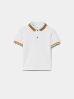 Polo com contraste