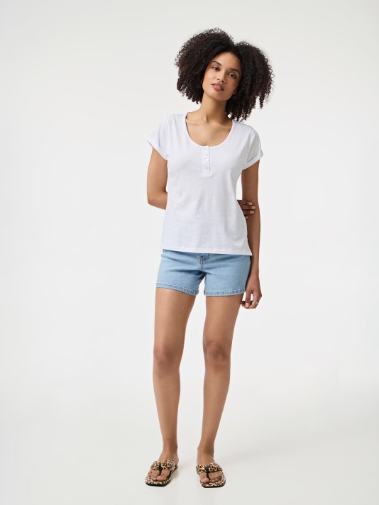 T-Shirt com botões T-Shirt com botões