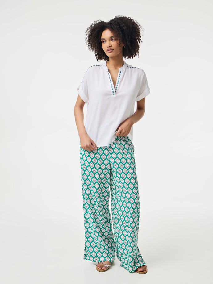 Blusa com bordado