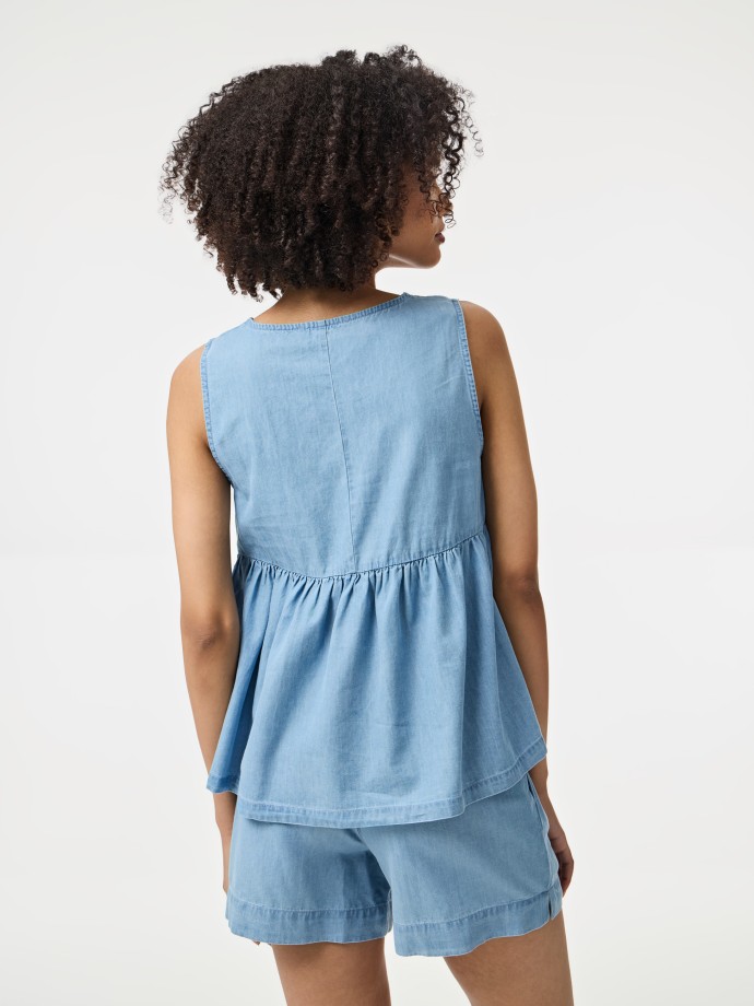 Blusa com folho