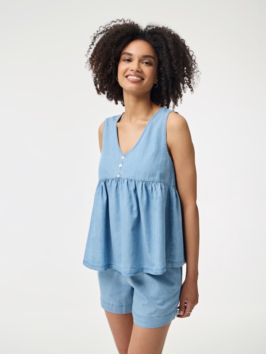 Blusa com folho