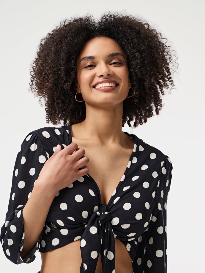 Blusa curta