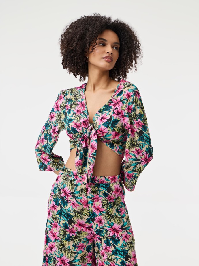 Blusa curta 