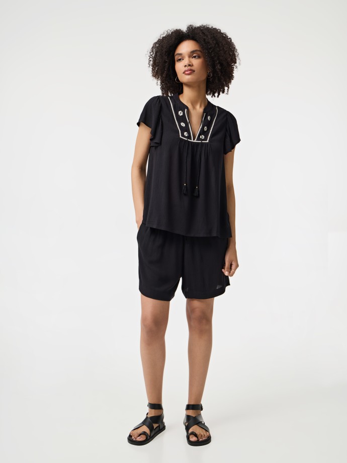 Blusa bordada