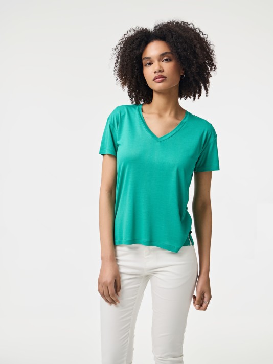 T-Shirt decote em V
