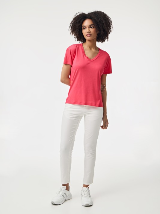 T-Shirt decote em V T-Shirt decote em V