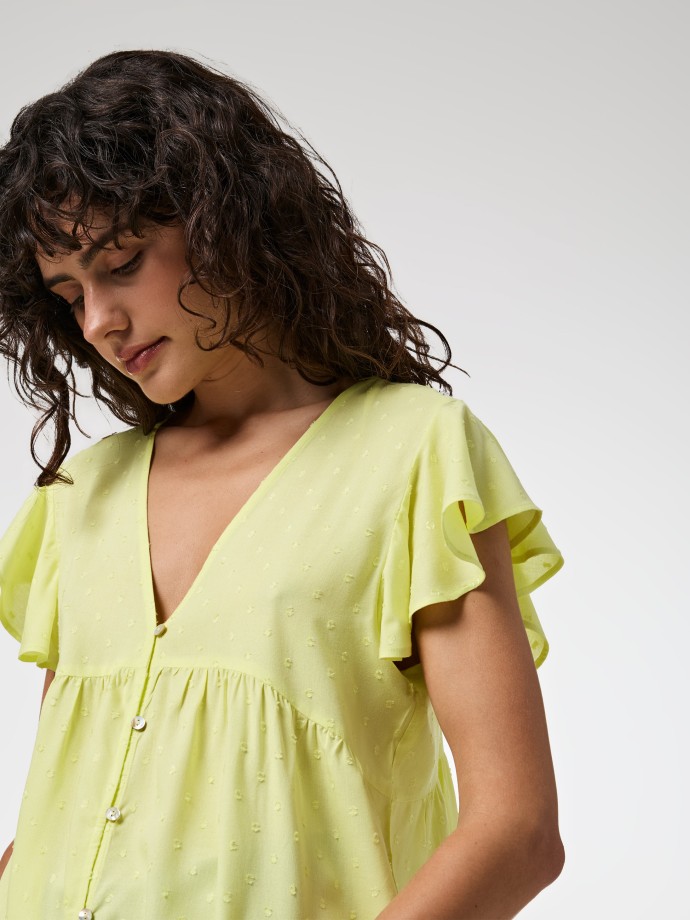 Blusa com folhos