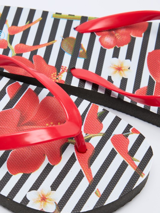 Chinelos de praia Chinelos de praia