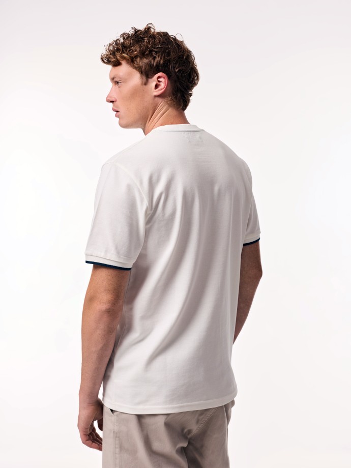 Polo com bolso