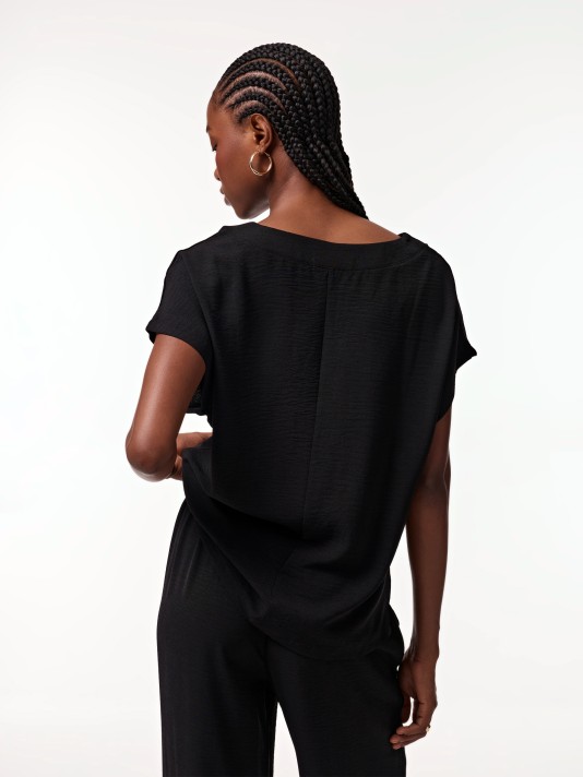 T-shirt decote em V T-shirt decote em V