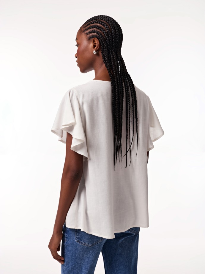 Blusa com folhos