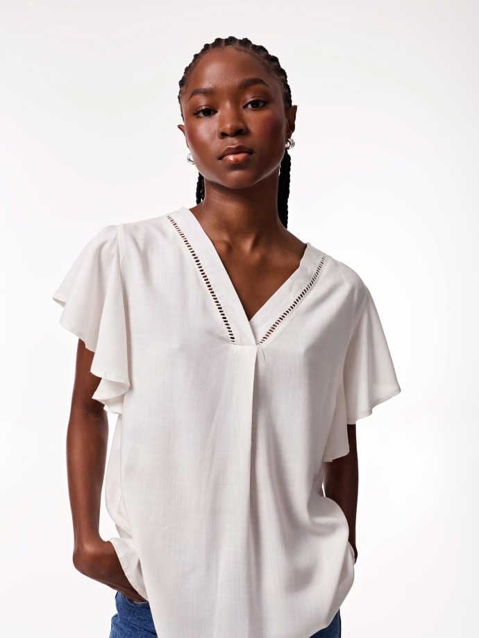 Blusa com folhos