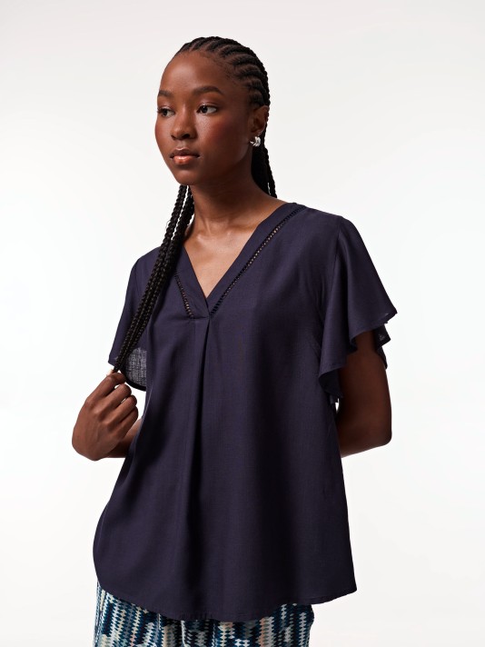 Blusa com folhos