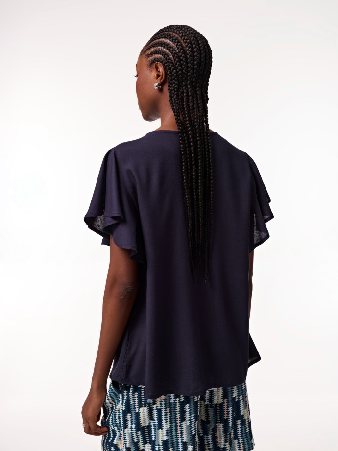 Blusa com folhos
