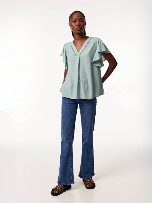 Blusa com folhos Blusa com folhos