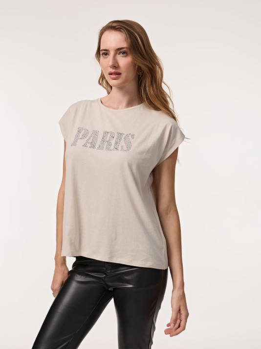 T-Shirt com brilhos
