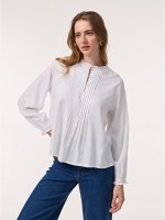 Blusa com pregas