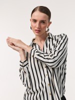 Camisa com riscas