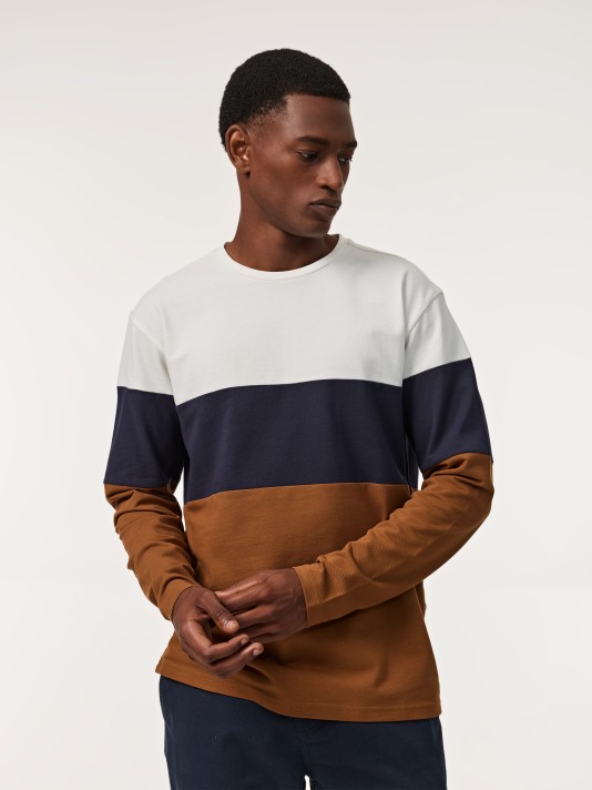 Camisola em malha