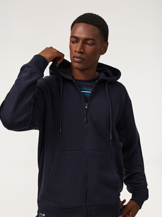 Casaco com capuz Casaco com capuz