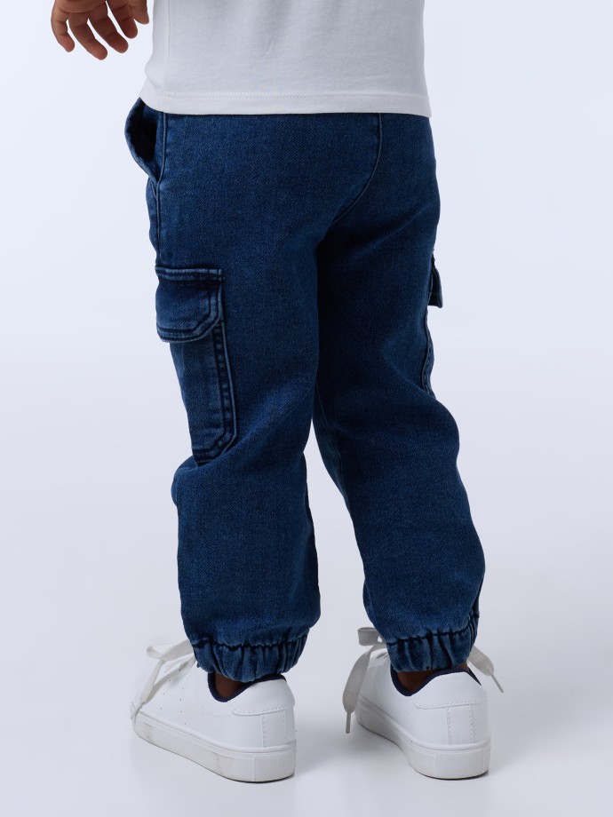 Calas com bolsos laterais