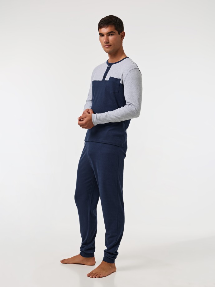 Pijama com bolso Pijama com bolso