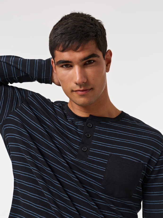 Pijama com bolso Pijama com bolso